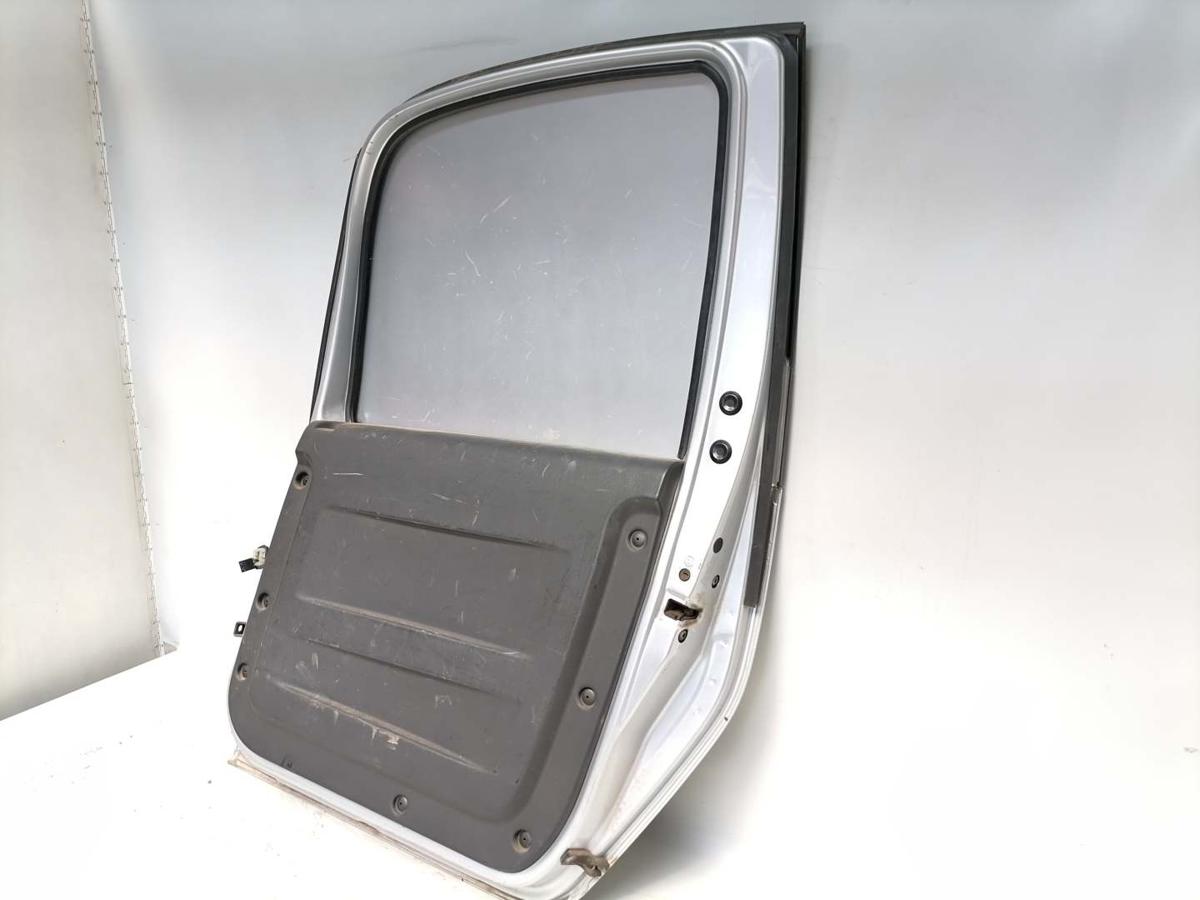 Skoda Roomster Praktik original Tür hinten rechts LA7W Brilliantsilber ohne Scheiben Bj.2008